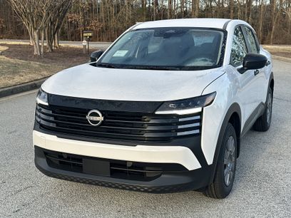 New 2026 Nissan Kicks S