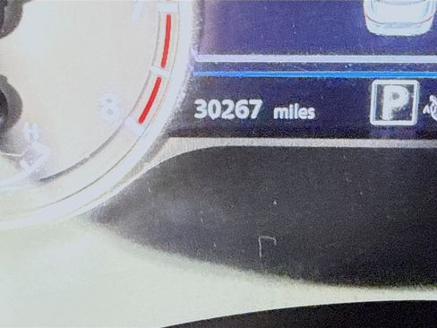 Used 2024 Nissan Sentra SV FWD image 16