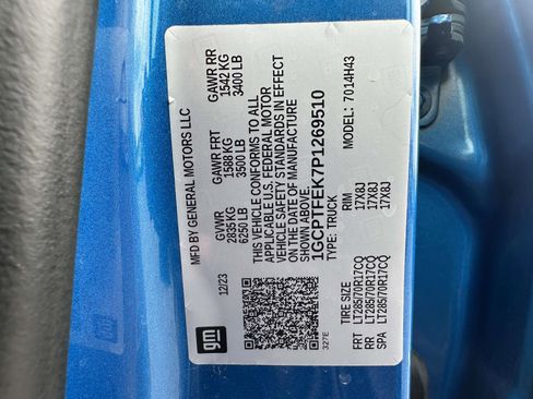 Used 2023 Chevrolet Colorado ZR2 w/ ZR2 Convenience Package III AWD/4WD image 30