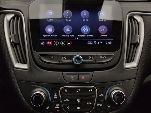 Used 2025 Chevrolet Malibu LT FWD image 25