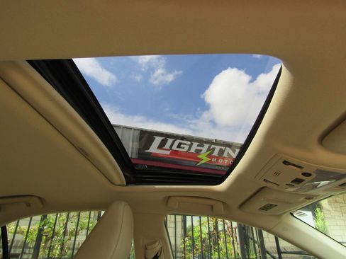 Used 2014 Lexus IS 250 AWD w/ Navigation Package image 8