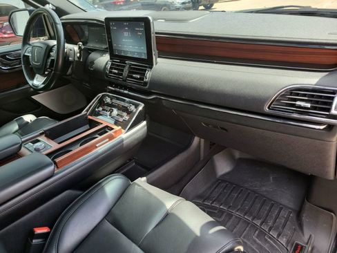Used 2020 Lincoln Navigator L Reserve w/ Equipment Group 208A Reserve AWD/4WD image 30