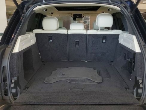 Used 2023 Land Rover Range Rover SE image 24