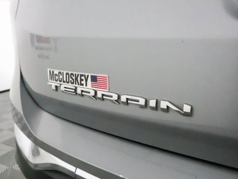 Used 2024 GMC Terrain SLT image 32
