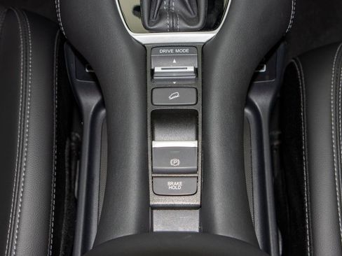 Certified 2023 Honda HR-V EX-L image 19