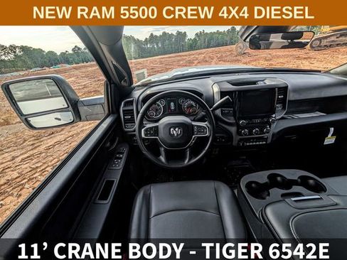 New 2025 RAM 5500 Tradesman AWD/4WD image 15