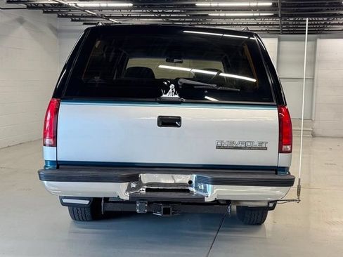 Used 1993 Chevrolet Suburban 4WD image 4