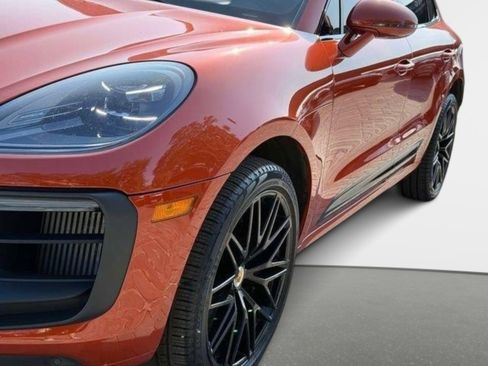 Used 2022 Porsche Macan GTS w/ Sport Chrono Package AWD/4WD image 12