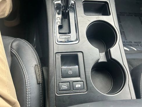 Used 2018 Subaru Outback 2.5i Limited image 10