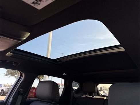 New 2025 Chevrolet Blazer RS w/ Driver Confidence II Package image 24