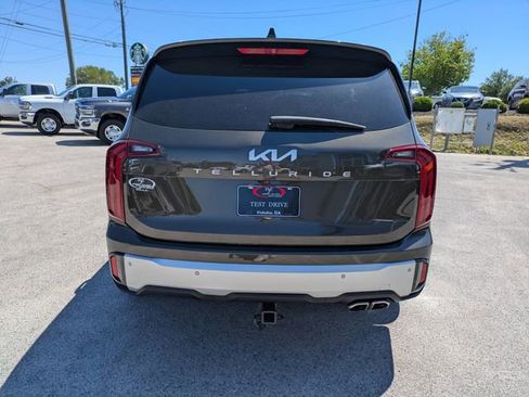 Used 2024 Kia Telluride S w/ S Sunroof Package FWD image 5