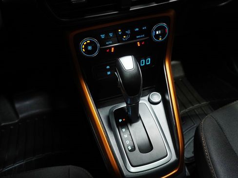 Used 2021 Ford EcoSport SE w/ SE Convenience Package image 16