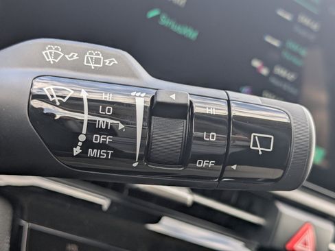 New 2026 Kia Sportage LX FWD image 34