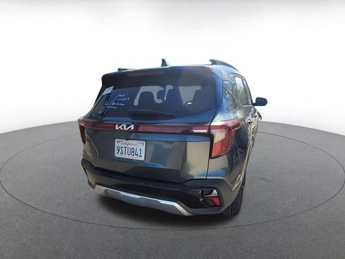Used 2025 Kia Seltos S image 8