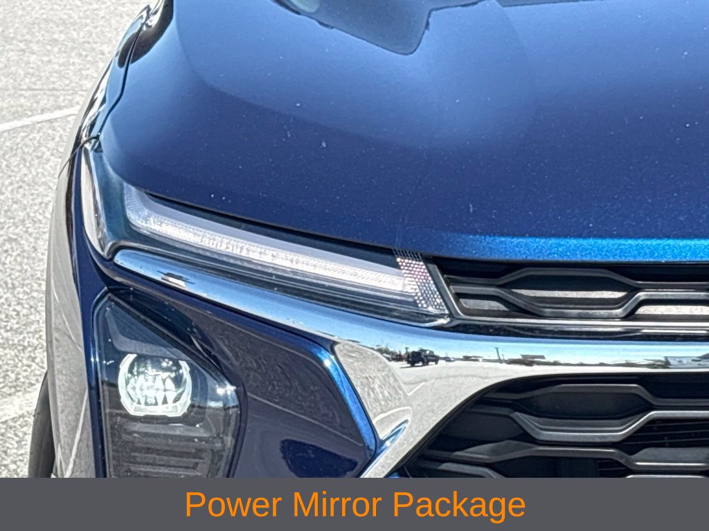 Used 2024 Chevrolet Trax LT FWD image 4