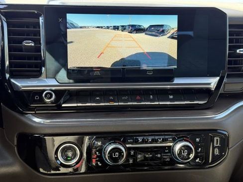 Used 2023 GMC Sierra 1500 SLT image 22