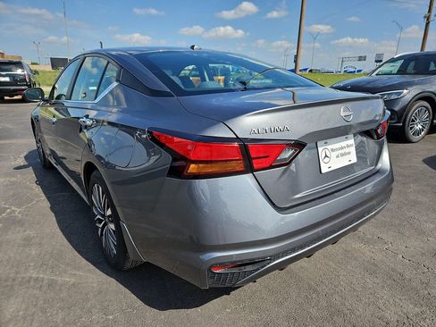 Used 2024 Nissan Altima 2.5 SV FWD image 5