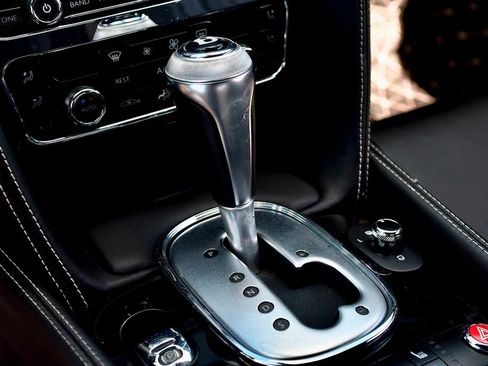 Used 2015 Bentley Continental GT image 39