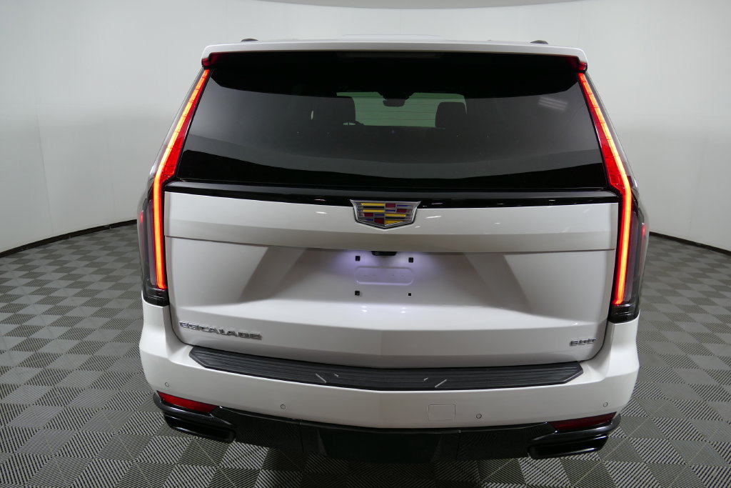 Used 2024 Cadillac Escalade ESV Sport w/ Touring Package AWD/4WD image 4