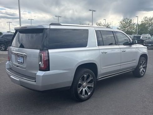 Used 2018 GMC Yukon XL Denali w/ Open Road Package AWD/4WD image 2