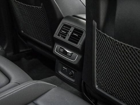 Used 2023 Audi Q5 2.0T Premium Plus w/ Premium Plus Package image 18