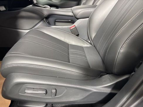 New 2026 Honda HR-V EX-L image 16