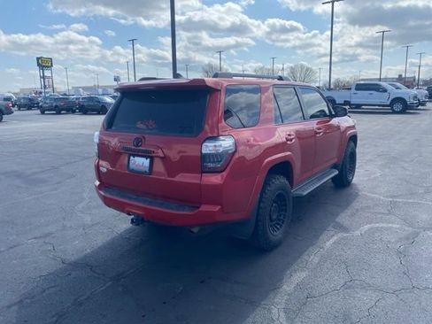 Used 2018 Toyota 4Runner SR5 image 18