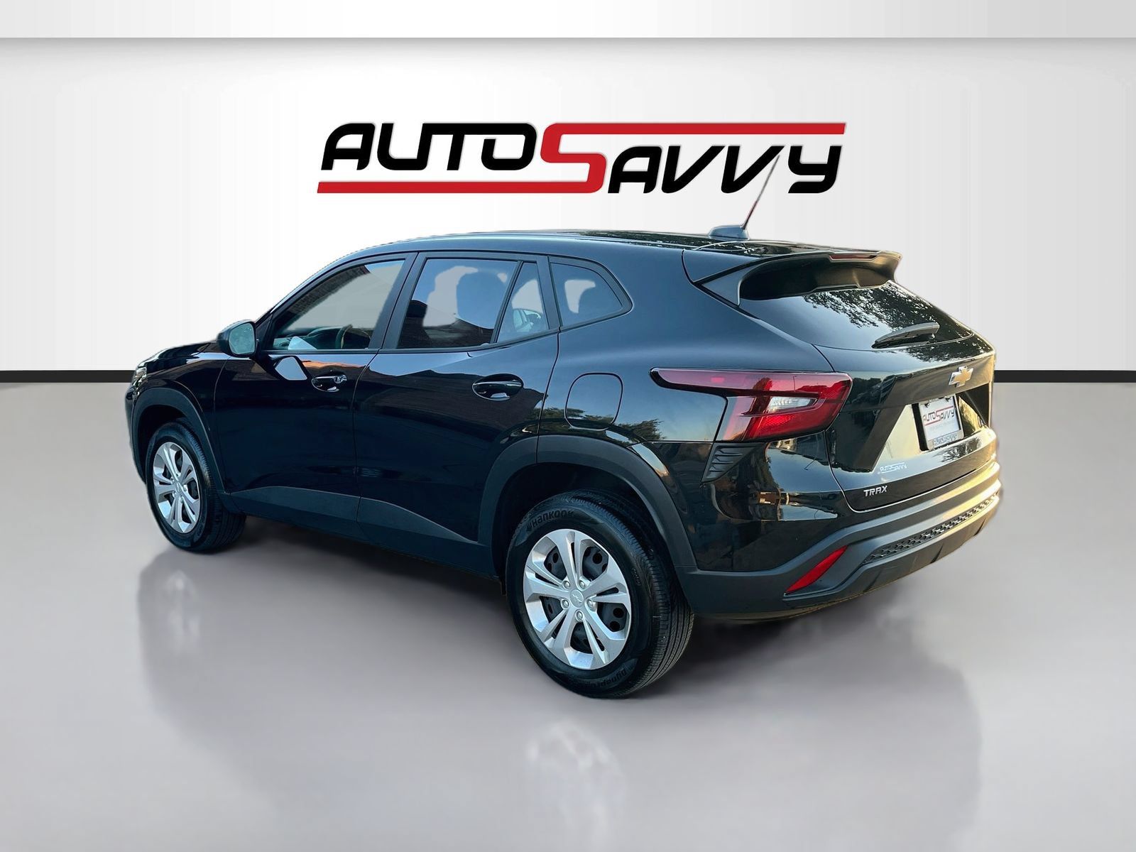 Used 2025 Chevrolet Trax LS FWD image 5