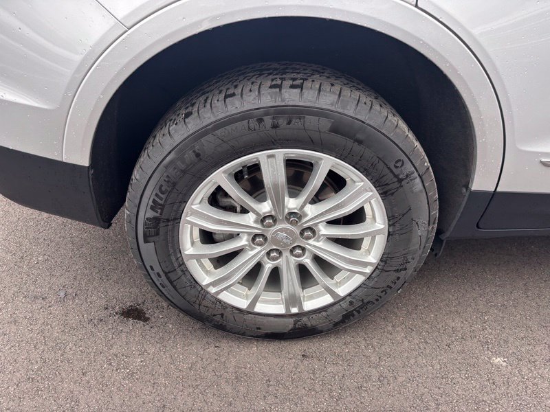 Used 2019 Cadillac XT5 AWD image 17