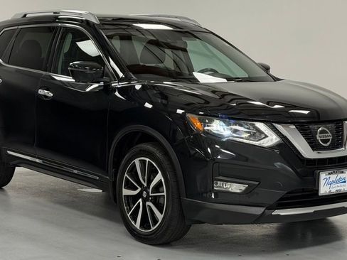 Used 2017 Nissan Rogue SL w/ SL Premium Package AWD/4WD image 6