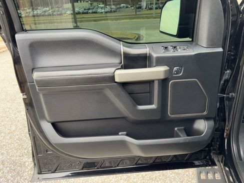 Used 2018 Ford F150 Raptor w/ Equipment Group 802A Luxury image 18