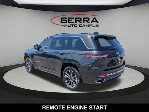 Used 2023 Jeep Grand Cherokee Overland w/ Luxury Tech Group IV AWD/4WD image 12