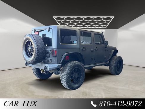Used 2018 Jeep Wrangler Unlimited Sport w/ Connectivity Group image 4