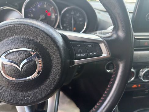Used 2018 MAZDA MX-5 Miata RF Grand Touring RWD image 19