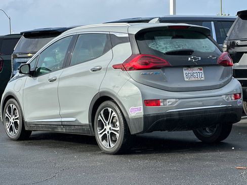 Used 2019 Chevrolet Bolt Premier w/ Infotainment Package image 7