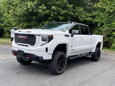 Used 2022 GMC Sierra 1500 AT4 w/ AT4 Premium Package AWD/4WD image 5