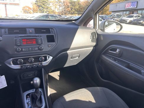 Used 2014 Kia Rio EX FWD image 9
