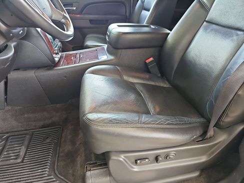Used 2012 Chevrolet Tahoe LTZ AWD/4WD image 20