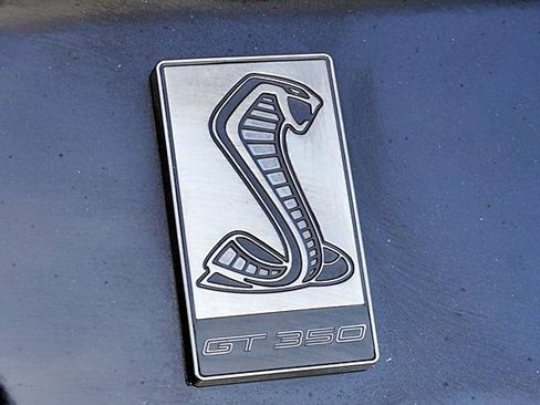 Used 2020 Ford Mustang Shelby GT350 w/ Technology Package RWD image 11