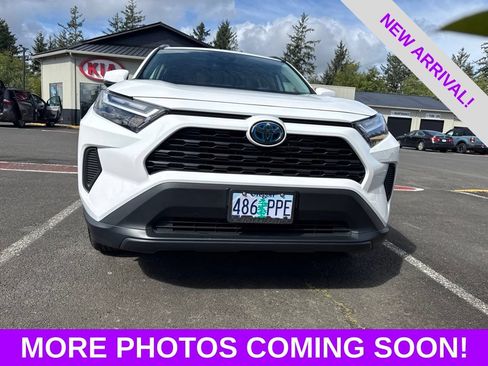 Used 2024 Toyota RAV4 XLE w/ Convenience Package AWD/4WD image 15