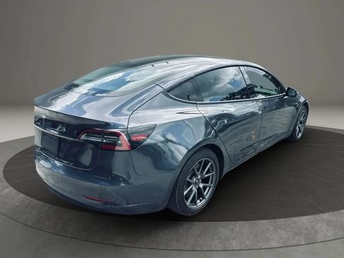 Used 2021 Tesla Model 3 Standard Range Plus RWD image 5