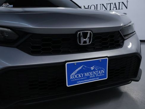 Used 2025 Honda Civic Sport image 9