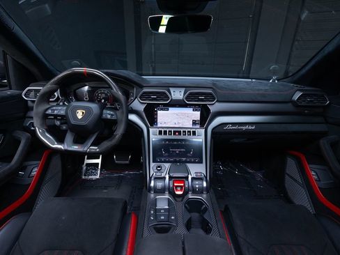 Used 2024 Lamborghini Urus Performante AWD/4WD image 56