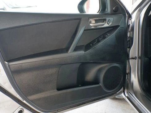 Used 2011 MAZDA MAZDA3 i Touring image 25