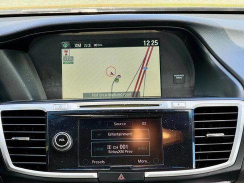 Used 2013 Honda Accord EX-L image 17