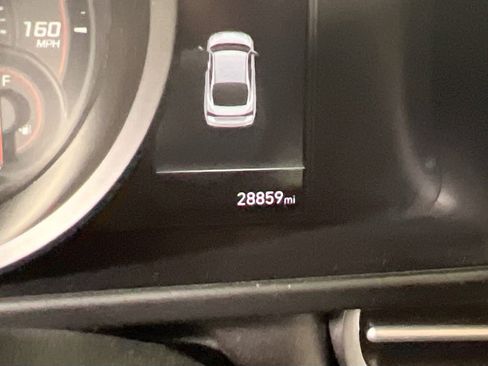 Used 2023 Hyundai Elantra SEL image 12