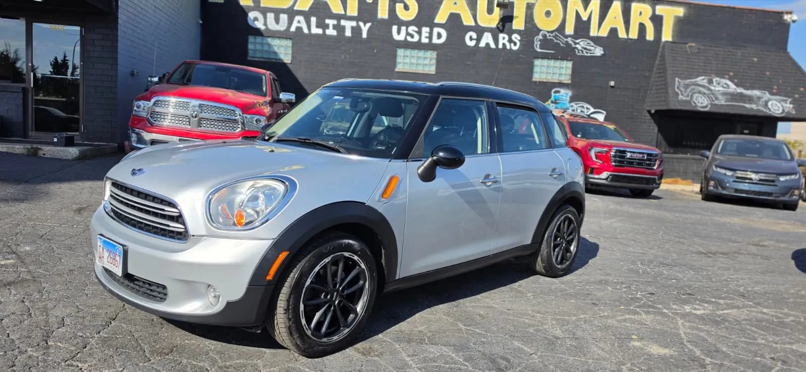 Used 2015 MINI Cooper Countryman FWD image 1
