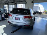 Used 2016 Kia Sorento LX image 4