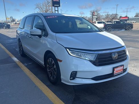 Used 2024 Honda Odyssey EX-L image 8