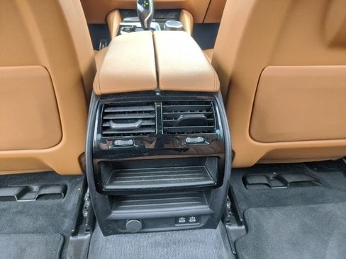 Used 2023 BMW 530i w/ M Sport Package image 38